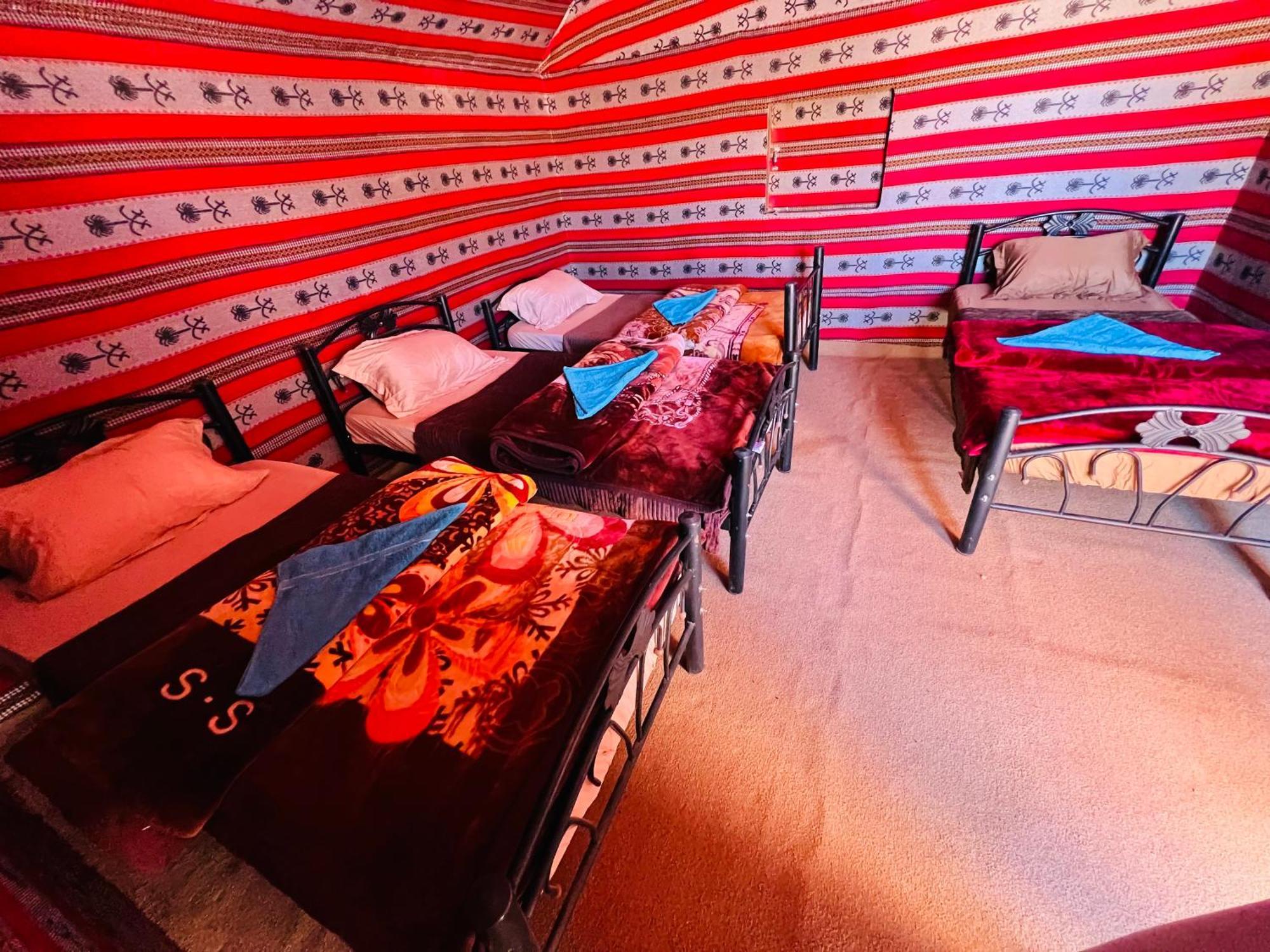 Desert Tree Camp&Tours Wadi Rum Bagian luar foto